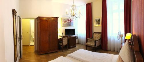 Hotel Rathausgl�ckel