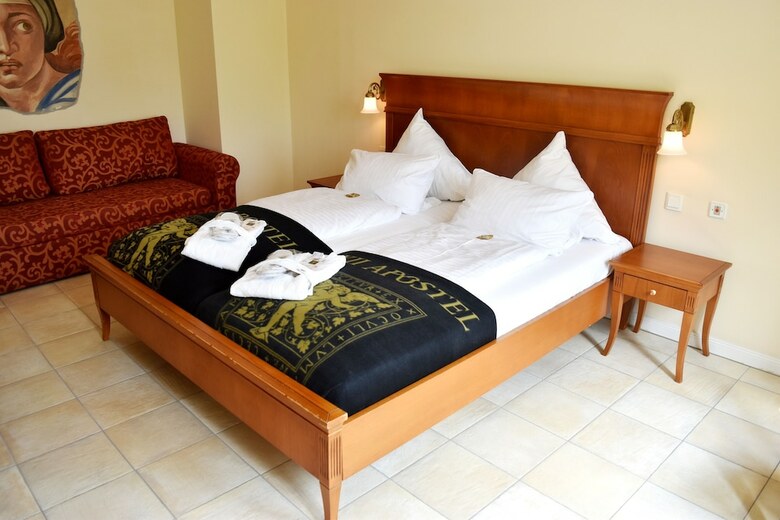 Hotel XII Apostel Albergo