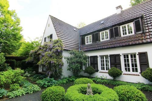 Villa Emg