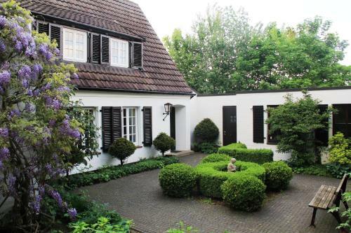 Villa Emg
