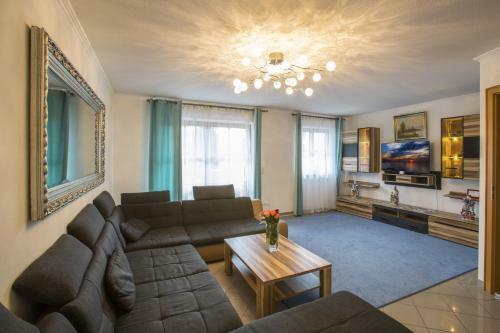 Golden Gapa Central Duplex Apartment 2