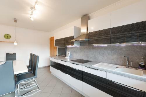 Golden Gapa Central Duplex Apartment 2