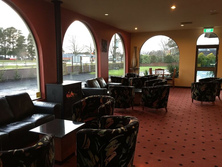 Hotel Bell Tower Inn