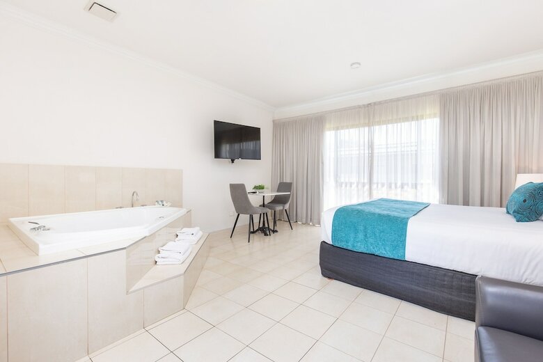 Hotel Comfort Inn Deakin Palms