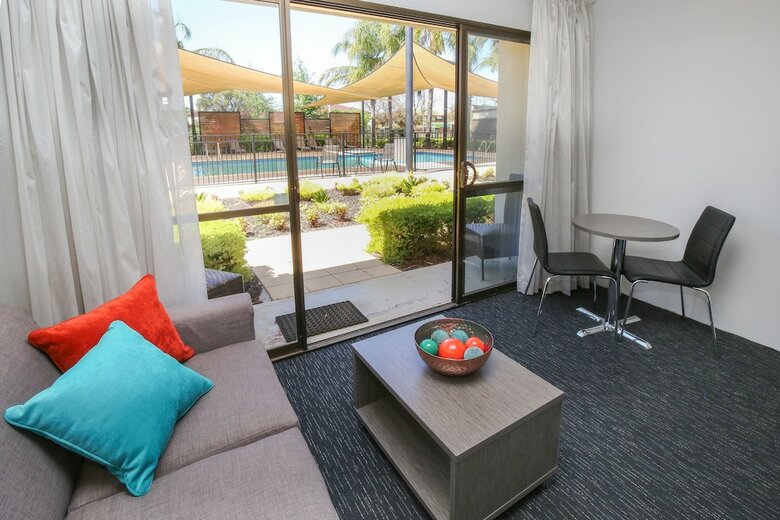Hotel Comfort Inn Deakin Palms
