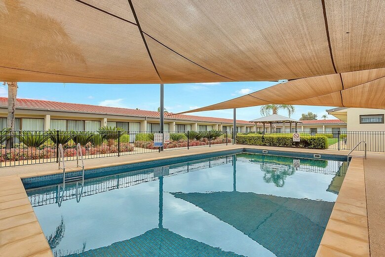 Hotel Comfort Inn Deakin Palms