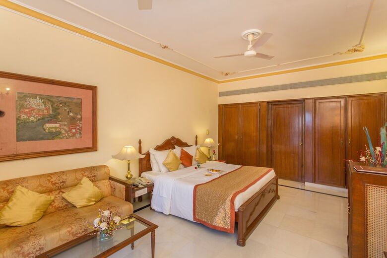 Hotel Shiv Niwas Palace