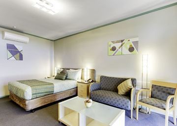 Hotel Comfort Inn And Suites Emmanuel