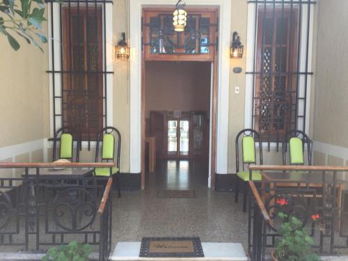 B&B Clark Street