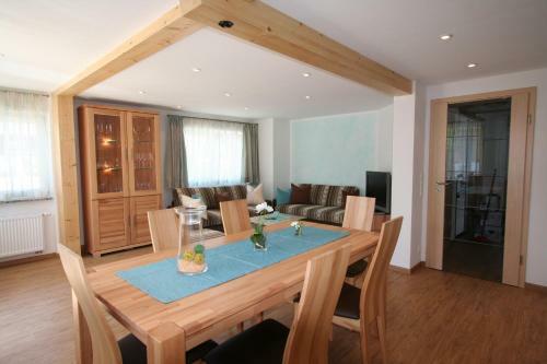 Alpenflair Ferienwohnungen "haus Doris"