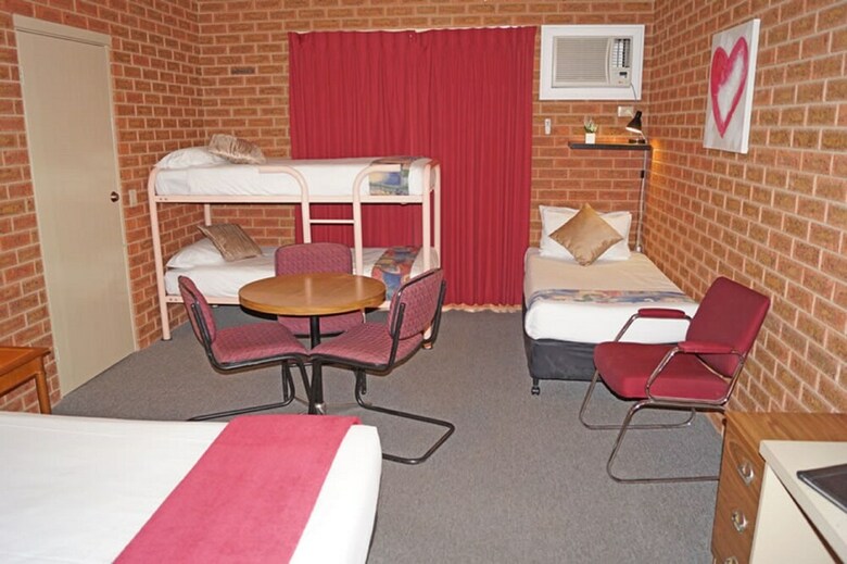 Central Yarrawonga Motor Inn