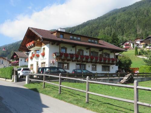 Hostal G�stehaus Rettenbacher