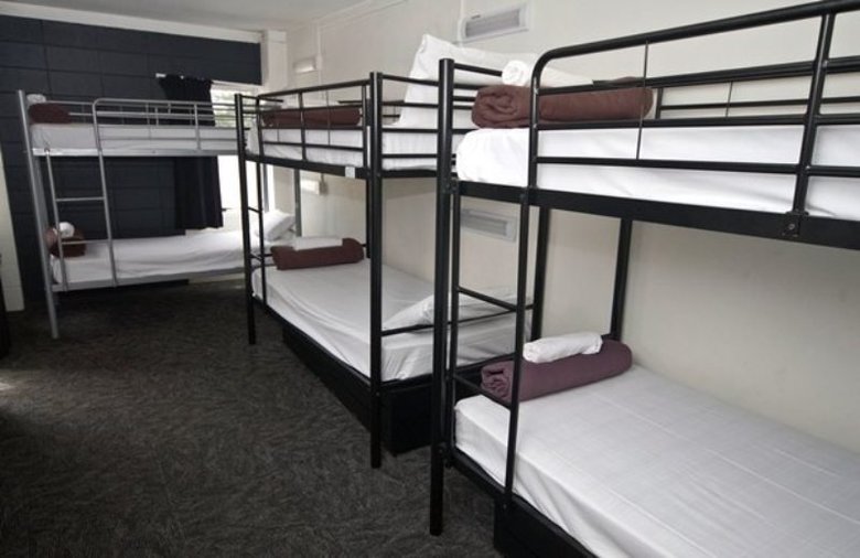 Hostal Base Rotorua Hot Rock