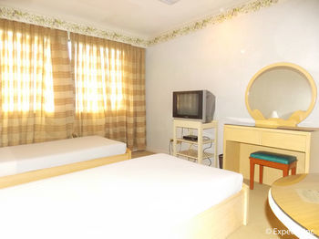 Hotel Holiday Plaza