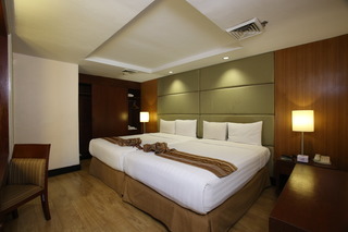 Hotel Crown Regency  Y Torre-suite Corner