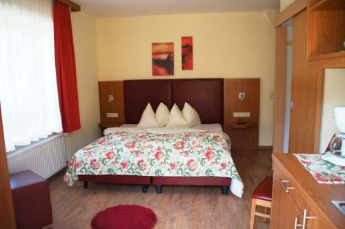 Mountain Motel