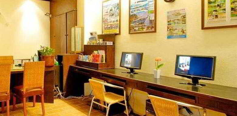 Hotel Verandah