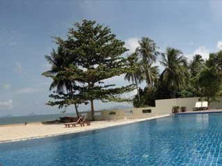 Hotel Nantra De Deluxe