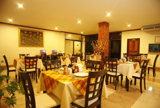 Sripet Hotel