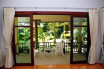 Hotel Tonsai Bay Resort