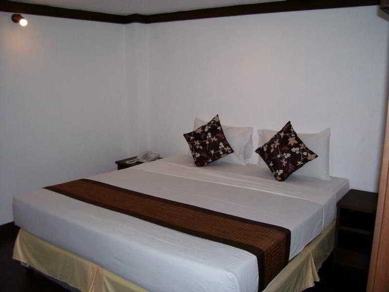 Hotel Nara Garden Beach Resort