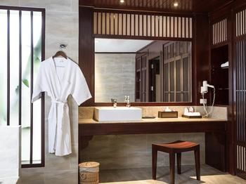 Hotel Kandaburi Resort & Spa