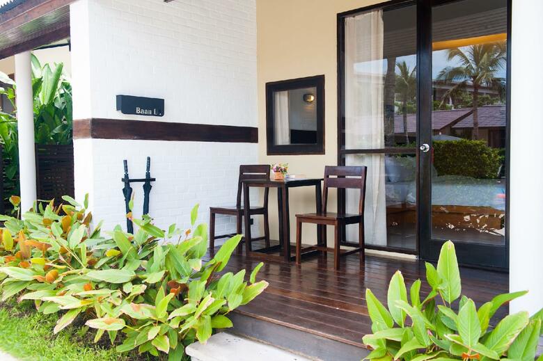 Hotel Baan Talay Resort