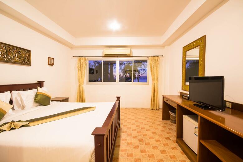 Hotel Rajapruek Samui Resort