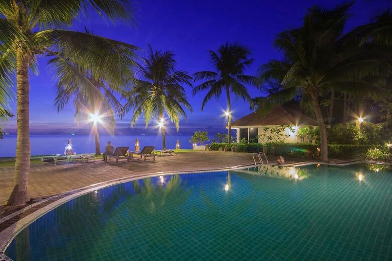 Hotel Rajapruek Samui Resort