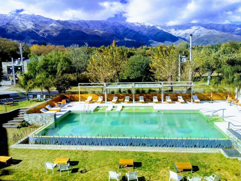 Hotel Altos De Merlo Suites