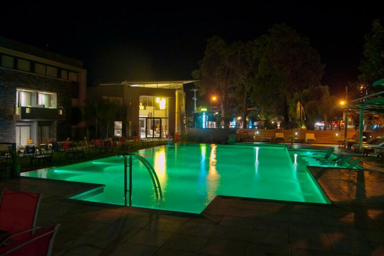 Hotel Altos De Merlo Suites