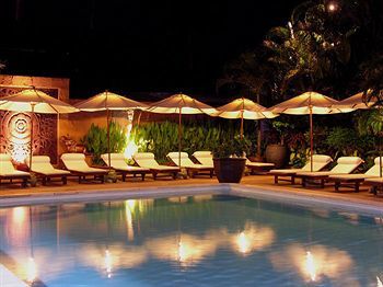 Hotel White House Beach Resort & Spa