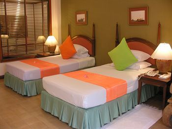 Hotel White House Beach Resort & Spa