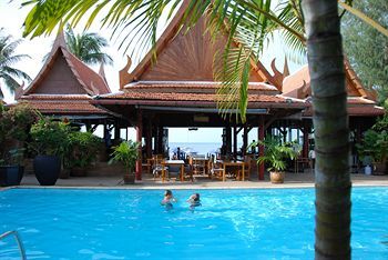 Hotel White House Beach Resort & Spa