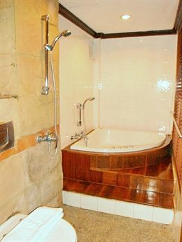 Hotel White House Beach Resort & Spa
