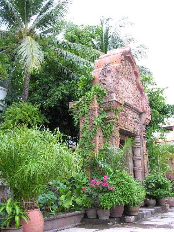 Hotel White House Beach Resort & Spa