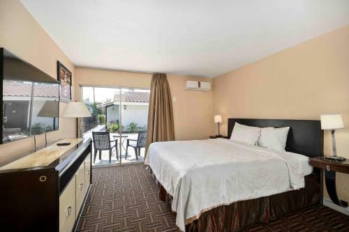 Lemon Tree Hotel