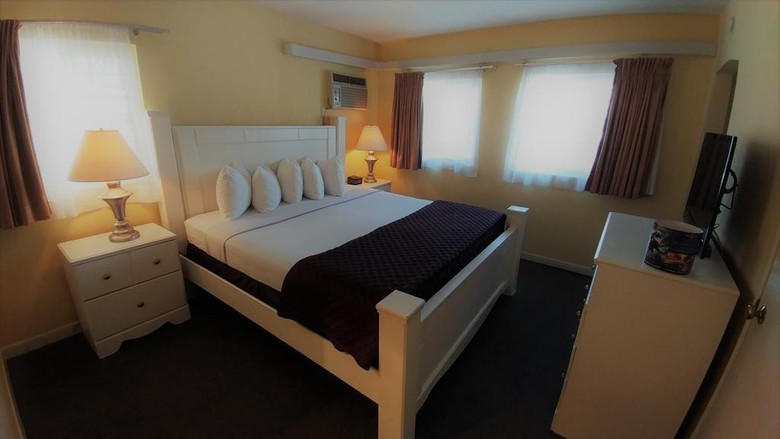 Hollywood Celebrity Hotel