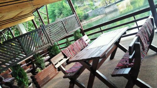 Bed & Breakfast Pansion Bazeni