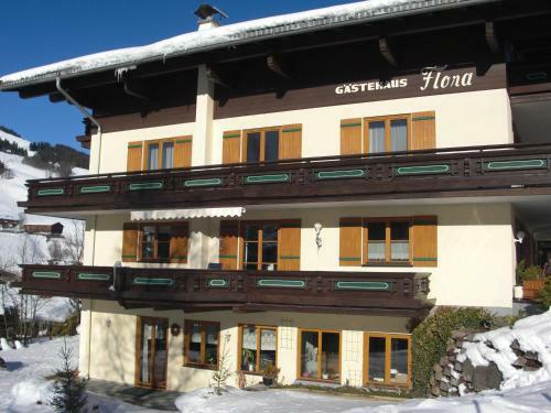 Hostal Hotel-pension Flora
