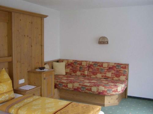 Hostal Appartements G�stehaus Schrott