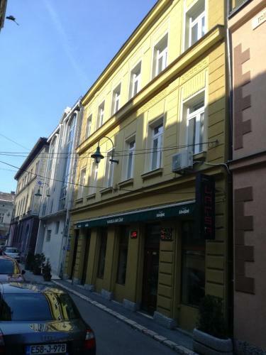 Miaap Apartments