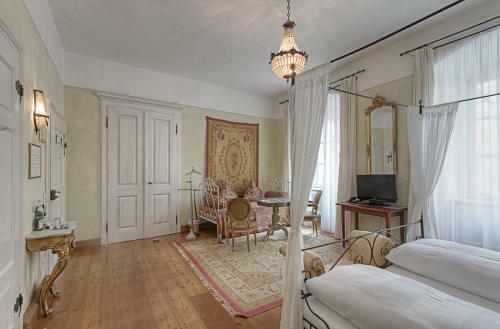 Hotel Orph�e