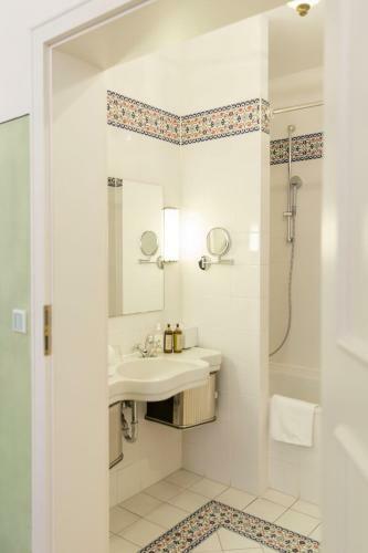 Hotel Orph�e