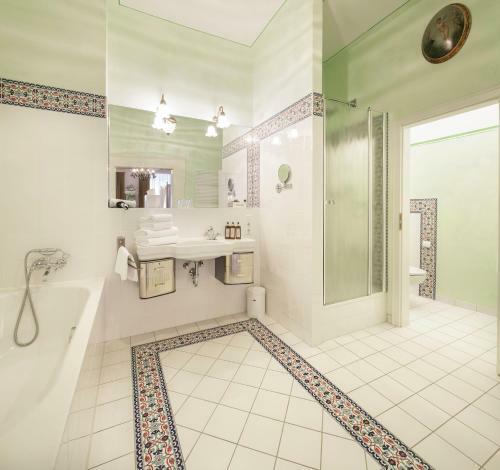 Hotel Orph�e