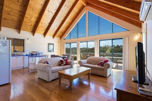Snug Cove Villas