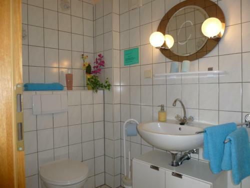 Hostal Pension Am Peeneufer Ug