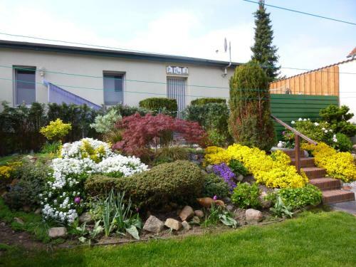 Hostal Pension Am Peeneufer Ug
