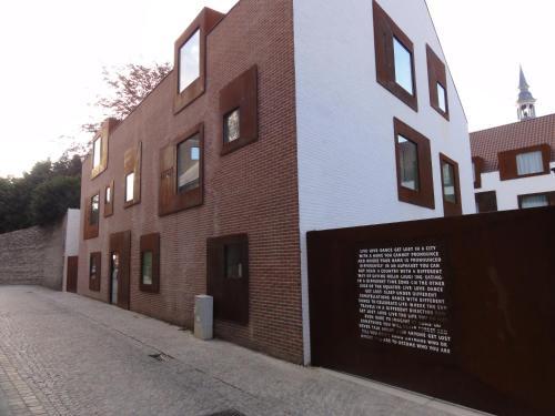 Snuffel Hostel