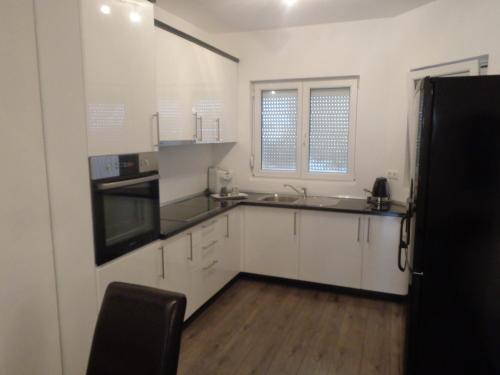 Hostal Apartman Romansa ?itluk Sa 4 Spava?e Sobe